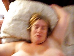 La cougar bronzée Richelle video porno arab gratuit Ryan baise son beau-fils sur le canapé