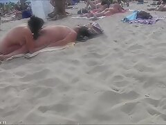 Des pornographie vidéo sexy gratuit femmes coquines ont des relations sexuelles en groupe