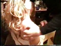 MILF coquine avec d'énormes film poro gratuit heurtoirs se fait bien baiser et facialized